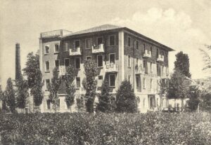 foto storica Hotel delle Rose di Monticelli Terme negli anni 40