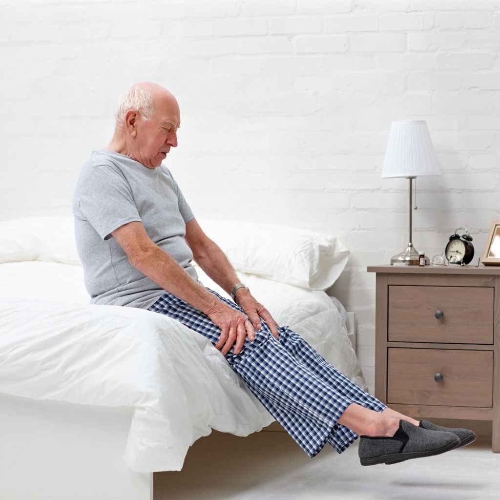 caso di sarcopenia di un over 60 con fatica ad alzarsi dal letto